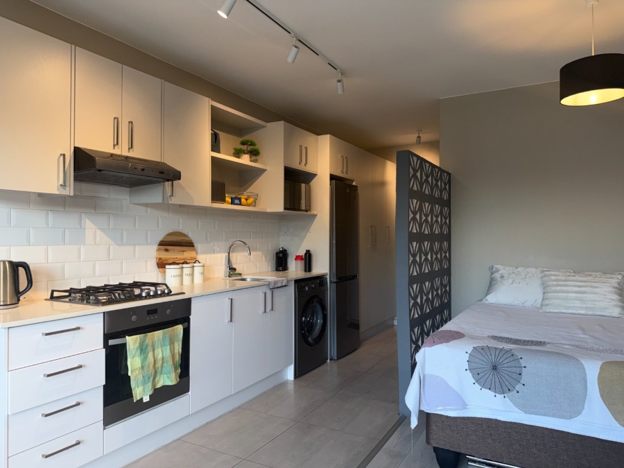1 Bedroom Property for Sale in Table View Western Cape